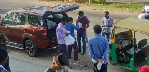 Food kits for auto-rickshaw drivers at Jakkur