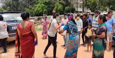 Food kits for construction labourers at Kogilu