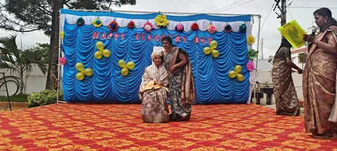 Honouring the teachers of Bishop Sargent High School